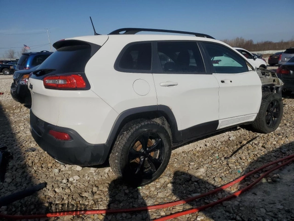2016 Jeep Cherokee Latitude z VIN 1C4PJMCS7GW218539, wystawiony jako Copart lot #49147135 z przebiegiem 176 852 mil mil oraz Czysty tytuł • Clean title. Historia ofert i sprzedaży dostępna na DreamBid. Obrazek 3.