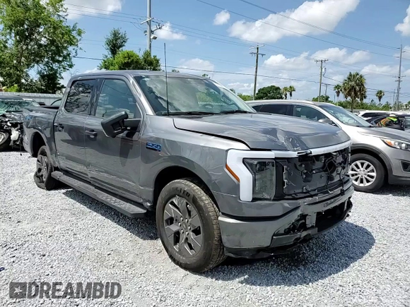 2024 Ford F-150 Lightning XLT with VIN 1FTVW3LK8RWG23783, listed as a Copart auction lot 58359625 with 5,864 mi miles and Salvage title. Bid and sale history available at DreamBid. Image 14.