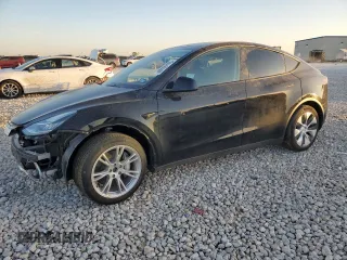 2023 Tesla Model Y Long Range z VIN 7SAYGDEE1PA078373, wystawiony jako Copart lot #48169175 z przebiegiem Nie podano mil oraz Szkoda całkowita • Salvage title. Historia ofert i sprzedaży dostępna na DreamBid. Obrazek 1.