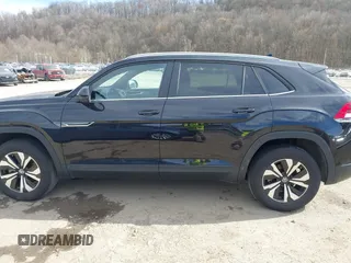 2024 Volkswagen Atlas SE z VIN 1V2LE2CA7RC230983, wystawiony jako IAAI lot #41786500 z przebiegiem 34 241 mil mil oraz . Historia ofert i sprzedaży dostępna na DreamBid. Obrazek 15.