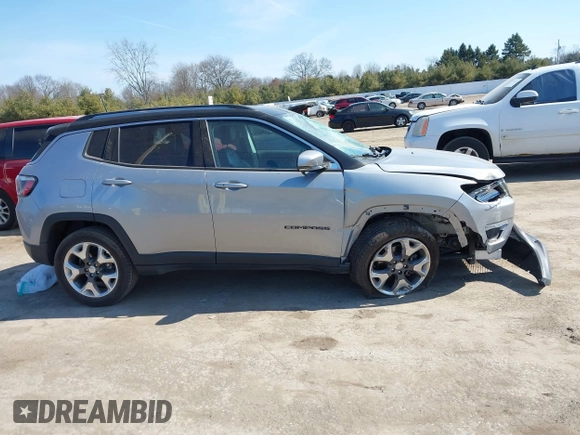 2018 Jeep Compass Limited with VIN 3C4NJDCB9JT283493, listed as a IAAI auction lot 41776578 with 117,876 mi miles. Bid and sale history available at carsss.com. Image 13.