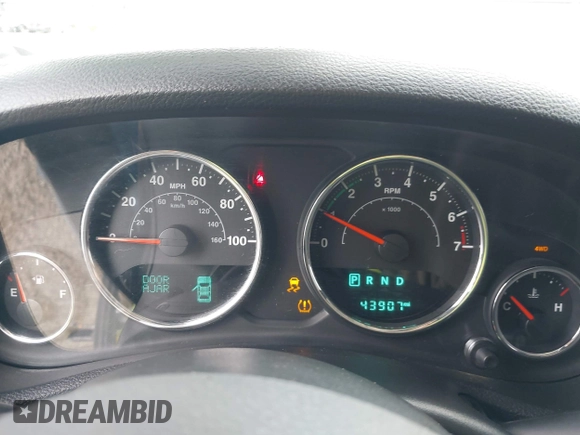 2018 Jeep Wrangler Unlimited Sport S with VIN 1C4BJWDG4JL861052, listed as a IAAI auction lot 42100517 with 43,907 mi miles and . Bid and sale history available at DreamBid. Image 7.