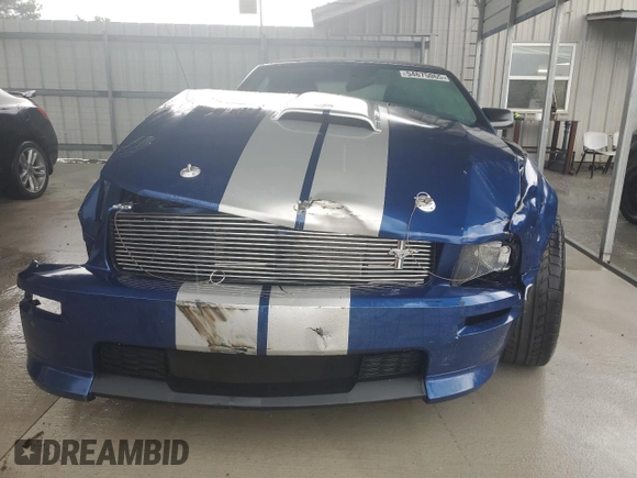 2008 Ford Mustang GT Deluxe z VIN 1ZVHT85H385129062, wystawiony jako Copart lot #54675065 z przebiegiem 21 463 mil mil oraz Szkoda całkowita • Salvage title. Historia ofert i sprzedaży dostępna na DreamBid. Obrazek 5.