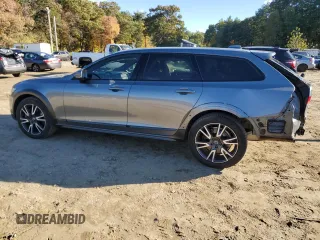 2020 Volvo V90 с VIN YV4A22NL4L1105293, выставлен на аукционе Copart как лот 75251424 с пробегом 63 930 миль миль и Списание • Salvage title. История ставок и продаж доступна на DreamBid. Изображение 2.