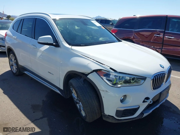 2017 BMW X1 xDrive28i with VIN WBXHT3C30H5F68187, listed as a IAAI auction lot 41830892 with 101,313 mi miles. Bid and sale history available at carsss.com. Image 6.