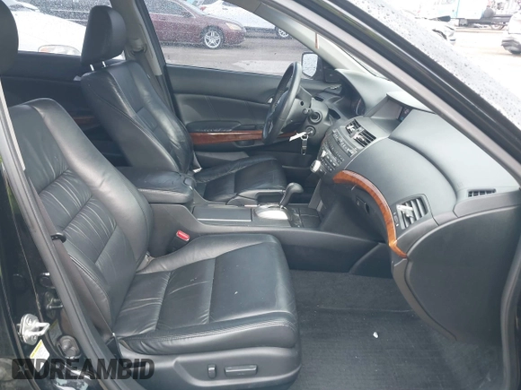 2012 Honda Accord EX-L z VIN 1HGCP3F87CA030166, wystawiony jako IAAI lot #41761200 z przebiegiem 120 596 mil mil oraz . Historia ofert i sprzedaży dostępna na DreamBid. Obrazek 5.