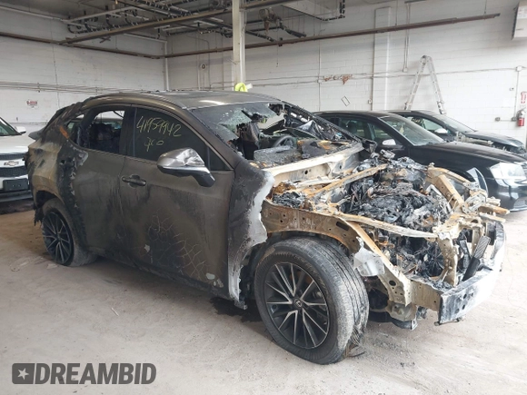 2024 Lexus NX 350h Premium z VIN 2T2GKCEZXRC020420, wystawiony jako IAAI lot #41959942 z przebiegiem 26 195 mil mil oraz . Historia ofert i sprzedaży dostępna na DreamBid. Obrazek 1.