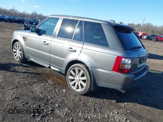 2008 Land Rover Range Rover Sport SC with VIN SALSH23488A187840, listed as a IAAI auction lot 41279866 with 200,980 mi miles. Bid and sale history available at carsss.com. Image 3.