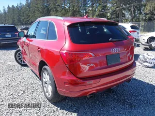 2010 Audi Q5 Premium Plus z VIN WA1LKAFP9AA096749, wystawiony jako IAAI lot #42058422 z przebiegiem 163 772 mil mil oraz . Historia ofert i sprzedaży dostępna na DreamBid. Obrazek 3.