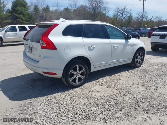 2014 Volvo XC60 3.0L R-Design Premier Plus with VIN YV4902DZ2E2548649, listed as a IAAI auction lot 42059892 with 160,624 mi miles. Bid and sale history available at carsss.com. Image 4.