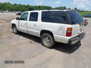2002 Chevrolet Suburban LT z VIN 1GNFK16Z62J167600, wystawiony jako IAAI lot #42553037 z przebiegiem 336 249 mil mil oraz . Historia ofert i sprzedaży dostępna na DreamBid. Obrazek 3.