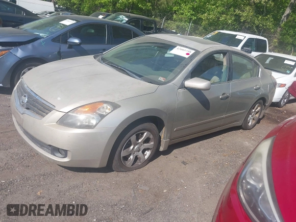 2009 Nissan Altima 2.5 S with VIN 1N4AL21EX9N513182, listed as a IAAI auction lot 42085758 with 256,655 mi miles. Bid and sale history available at carsss.com. Image 2.