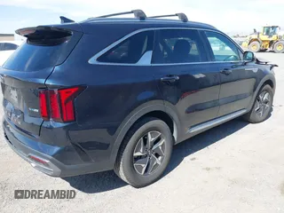 2021 Kia Sorento S with VIN KNDRG4LG5M5057404, listed as a IAAI auction lot 42170297 with 108,623 mi miles and . Bid and sale history available at DreamBid. Image 4.