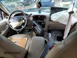 2002 Ford Explorer XLT z VIN 1FMDU73E12ZA53063, wystawiony jako Copart lot #72419674 z przebiegiem Nie podano mil oraz Nie do naprawy • Non repairable. Historia ofert i sprzedaży dostępna na DreamBid. Obrazek 8.