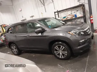 2017 Honda Pilot EX-L z VIN 5FNYF6H58HB105029, wystawiony jako IAAI lot #42179949 z przebiegiem 143 170 mil mil oraz . Historia ofert i sprzedaży dostępna na DreamBid. Obrazek 13.