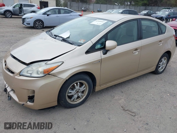 2010 Toyota Prius II with VIN JTDKN3DU3A1099112, listed as a IAAI auction lot 41920363 with 157,605 mi miles. Bid and sale history available at carsss.com. Image 2.