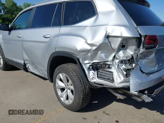 2019 Volkswagen Atlas SE with VIN 1V2UR2CA2KC557449, listed as a IAAI auction lot 42281302 with 106,739 mi miles and . Bid and sale history available at DreamBid. Image 12.