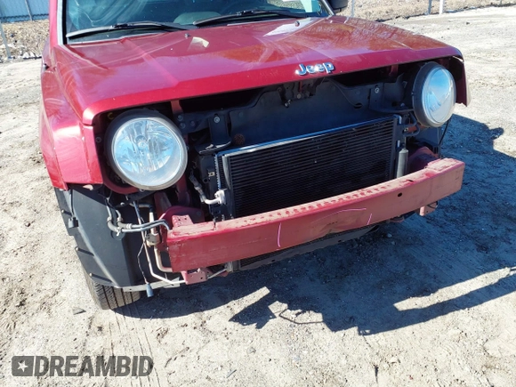 2015 Jeep Patriot Sport with VIN 1C4NJPBB7FD305149, listed as a IAAI auction lot 41643763 with 227,781 mi miles and . Bid and sale history available at carsss.com. Image 6.