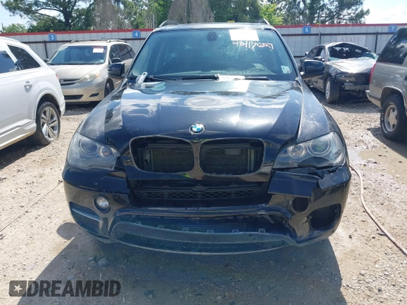 2011 BMW X5 35i z VIN 5UXZV4C56BL410499, wystawiony jako IAAI lot #42117697 z przebiegiem 158 233 mil mil oraz . Historia ofert i sprzedaży dostępna na DreamBid. Obrazek 12.