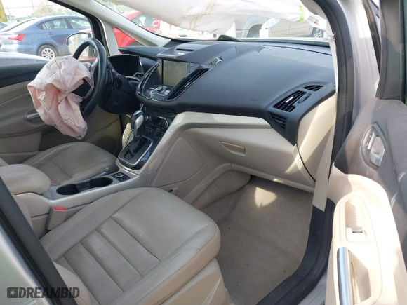 2015 Ford C-Max Hybrid SEL with VIN 1FADP5BU0FL111493, listed as a IAAI auction lot 40675780 with 99,891 mi miles. Bid and sale history available at carsss.com. Image 5.