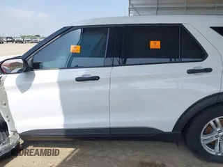 2023 Ford Explorer z VIN 1FMSK7BH1PGB27187, wystawiony jako IAAI lot #41900281 z przebiegiem 23 307 mil mil oraz . Historia ofert i sprzedaży dostępna na DreamBid. Obrazek 14.