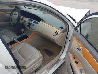 2006 Toyota Avalon XL with VIN 4T1BK36B46U156732, listed as a IAAI auction lot 41946773 with 203,343 mi miles. Bid and sale history available at carsss.com. Image 5.