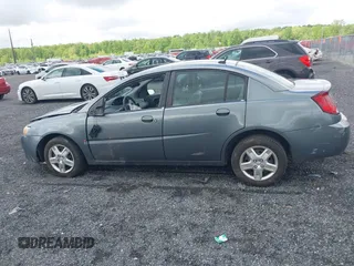 2007 Saturn ION ION 2 z VIN 1G8AJ55F67Z180953, wystawiony jako IAAI lot #42198798 z przebiegiem 117 960 mil mil oraz . Historia ofert i sprzedaży dostępna na DreamBid. Obrazek 14.
