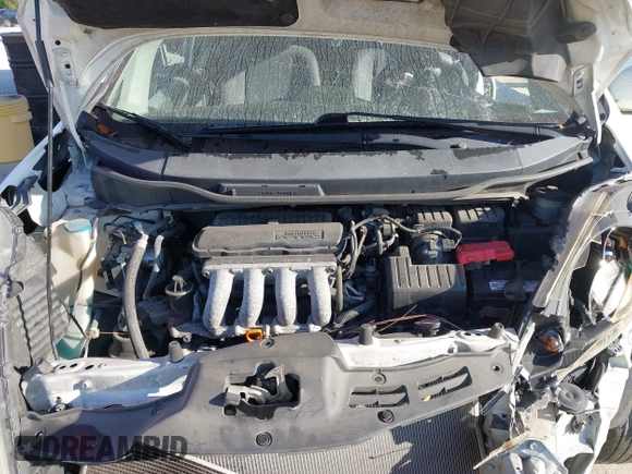 2013 Honda Fit with VIN JHMGE8H37DC063550, listed as a IAAI auction lot 41786000 with 187,854 mi miles. Bid and sale history available at carsss.com. Image 10.