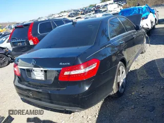 2012 Mercedes-Benz E 350 Luxury with VIN WDDHF8JB0CA560086, listed as a IAAI auction lot 41810824 with 151,442 mi miles and . Bid and sale history available at carsss.com. Image 4.