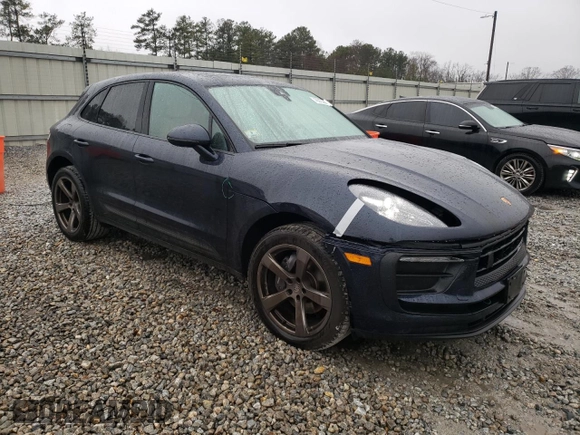 2022 Porsche Macan z VIN WP1AA2A58NLB09379, wystawiony jako Copart lot #45015785 z przebiegiem 38 104 mil mil oraz Szkoda całkowita • Salvage title. Historia ofert i sprzedaży dostępna na DreamBid. Obrazek 4.