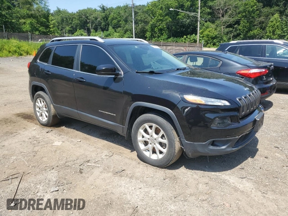2016 Jeep Cherokee Altitude with VIN 1C4PJMCB6GW101759, listed as a Copart auction lot 62209745 with 89,820 mi miles and Clean title. Bid and sale history available at DreamBid. Image 4.
