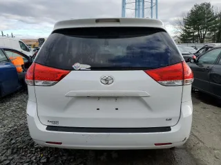 2013 Toyota Sienna LE AAS with VIN 5TDKK3DC6DS328311, listed as a Copart auction lot 80365703 with 81,873 mi miles and Salvage Title. Bid and sale history available at carsss.com. Image 6.