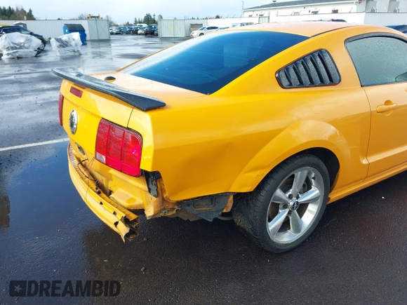 2007 Ford Mustang GT Deluxe with VIN 1ZVFT82H775239834, listed as a IAAI auction lot 41637789 with 175,655 mi miles. Bid and sale history available at carsss.com. Image 6.