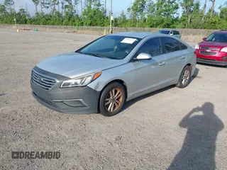 2016 Hyundai Sonata SE z VIN 5NPE24AF8GH350287, wystawiony jako IAAI lot #42476022 z przebiegiem 185 630 mil mil oraz . Historia ofert i sprzedaży dostępna na DreamBid. Obrazek 17.
