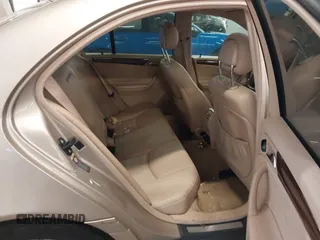 2003 Mercedes-Benz C 240 с VIN WDBRF81J13F426419, выставлен на аукционе IAAI как лот 41522789 с пробегом 107 402 миль миль и . История ставок и продаж доступна на DreamBid. Изображение 8.