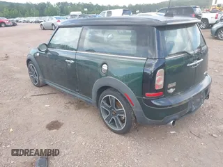 2011 MINI Clubman S z VIN WMWZG3C56BTY37202, wystawiony jako IAAI lot #42346839 z przebiegiem 112 391 mil mil oraz . Historia ofert i sprzedaży dostępna na DreamBid. Obrazek 3.