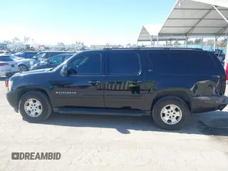 2007 Chevrolet Suburban LT with VIN 3GNFC16J07G243215, listed as a IAAI auction lot 41631673 with 200,990 mi miles and . Bid and sale history available at DreamBid. Image 15.