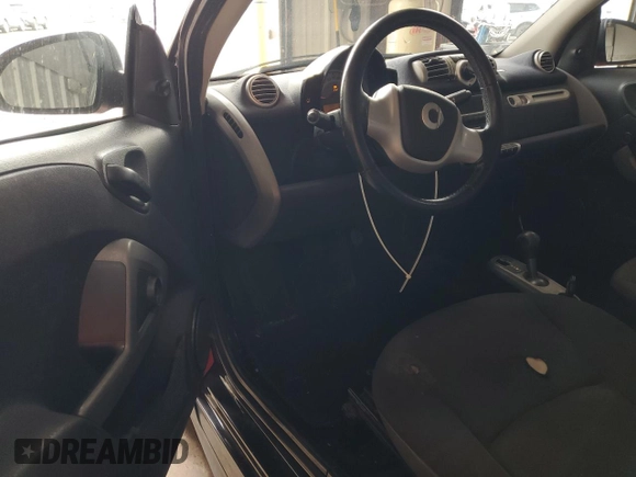 2015 Smart fortwo Passion with VIN WMEEJ3BA0FK797374, listed as a Copart auction lot 64472605 with 135,576 mi miles and Clean title. Bid and sale history available at DreamBid. Image 8.
