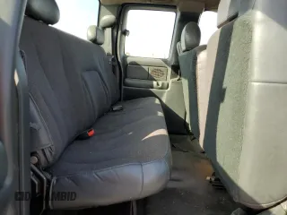 2000 Chevrolet Silverado 1500 with VIN 2GCEC19W3Y1354251, listed as a Copart auction lot 85157354 with 168,354 mi miles and Salvage Title. Bid and sale history available at DreamBid. Image 10.
