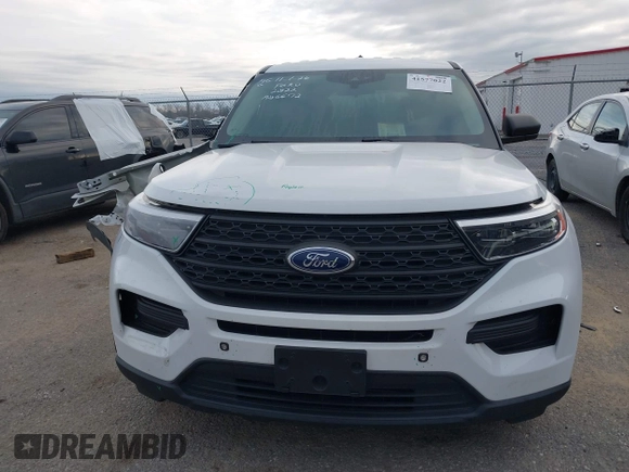 2022 Ford Explorer with VIN 1FMSK8BB8NGA06672, listed as a IAAI auction lot 41577022 with 57,692 mi miles. Bid and sale history available at carsss.com. Image 12.