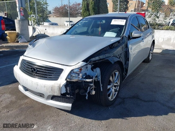 2009 Infiniti G37 Sedan Journey with VIN JNKCV61EX9M303965, listed as a IAAI auction lot 40925964 with 105,904 mi miles. Bid and sale history available at carsss.com. Image 2.