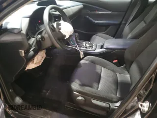 2021 Mazda CX-30 S z VIN 3MVDMBAL9MM217168, wystawiony jako Copart lot #52681535 z przebiegiem 32 266 mil mil oraz Szkoda całkowita • Salvage title. Historia ofert i sprzedaży dostępna na DreamBid. Obrazek 7.