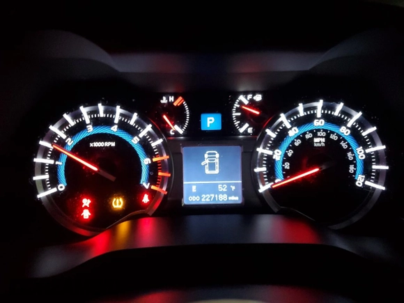 2016 Toyota 4Runner Limited with VIN JTEBU5JR6G5306023, listed as a Copart auction lot 56164395 with 227,188 mi miles and Salvage Title. Bid and sale history available at DreamBid. Image 9.