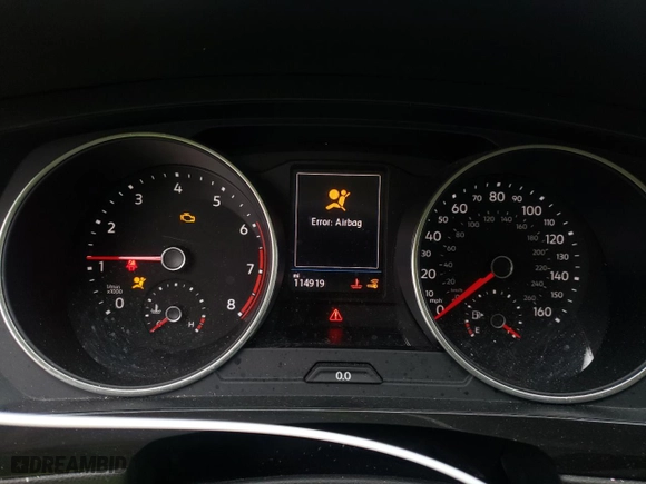 2018 Volkswagen Tiguan SEL with VIN 3VV3B7AX6JM121028, listed as a Copart auction lot 48476485 with 114,919 mi miles and Salvage Title. Bid and sale history available at carsss.com. Image 9.