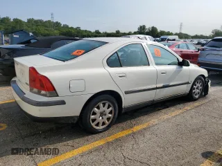 2002 Volvo S60 with VIN YV1RS61R522139334, listed as a Copart auction lot 66400194 with 0 mi miles and Salvage Title. Bid and sale history available at carsss.com. Image 3.
