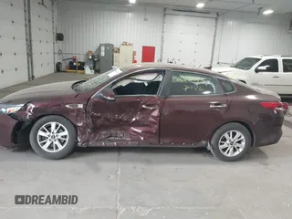 2016 Kia Optima LX z VIN 5XXGT4L38GG109351, wystawiony jako IAAI lot #42282193 z przebiegiem 75 076 mil mil oraz . Historia ofert i sprzedaży dostępna na DreamBid. Obrazek 15.