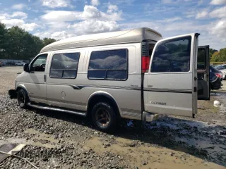 2002 Chevrolet Express with VIN 1GBFG15R521239354, listed as a Copart auction lot 72501904 with 192,094 mi miles and Salvage Title. Bid and sale history available at carsss.com. Image 2.