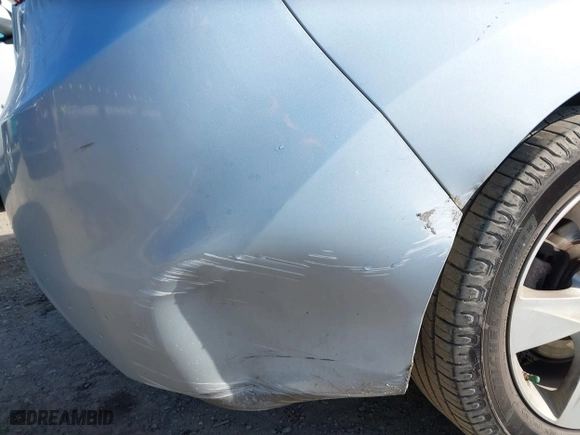 2011 Hyundai Elantra Ltd with VIN KMHDH4AE5BU099465, listed as a IAAI auction lot 41949975 with 80,037 mi miles. Bid and sale history available at carsss.com. Image 6.