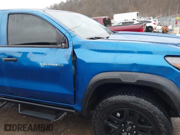 2023 Chevrolet Colorado 4WD Trail Boss with VIN 1GCPTEEK3P1208942, listed as a IAAI auction lot 41475026 with 11,576 mi miles. Bid and sale history available at carsss.com. Image 14.