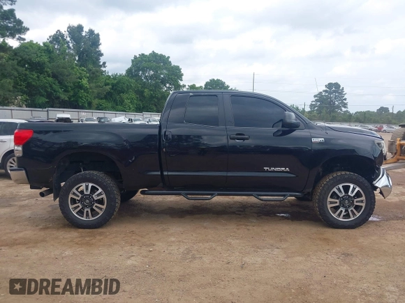 2008 Toyota Tundra z VIN 5TBBV54168S522904, wystawiony jako IAAI lot #42144836 z przebiegiem 190 610 mil mil oraz . Historia ofert i sprzedaży dostępna na DreamBid. Obrazek 13.